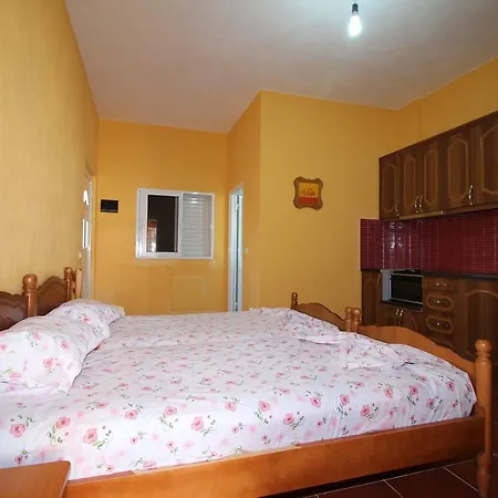 Anxhelos' Flats * Himarë